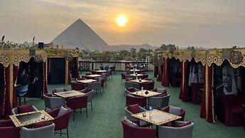 Master Pyramids Inn