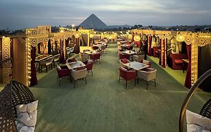Master Pyramids Inn