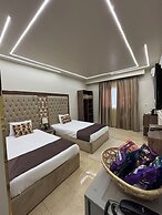 Master Pyramids Inn