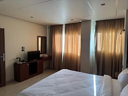 Master Pyramids Inn