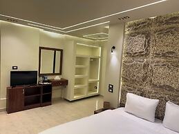 Master Pyramids Inn