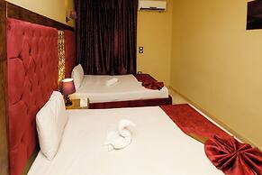 Master Pyramids Inn