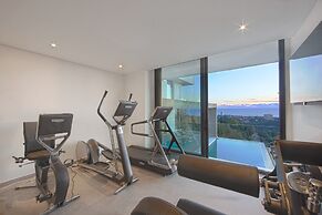 Villa in Marbella With Private Heated Pool