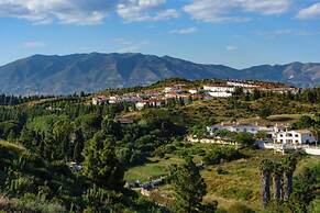 Apartment in Mijas Costa Near Beaches