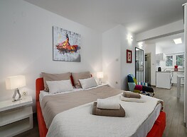 Apartment in Porec Near Sand Beach