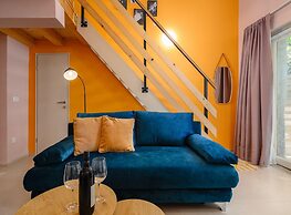 Modern Apartment Near the Beach