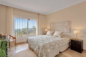 Charming Villa With Terrace