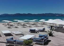Terrace Apartment in Cannes