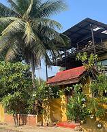 Golden Mango House