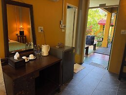 Golden Mango House
