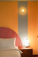 The Très Hotel