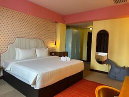 The Très Hotel