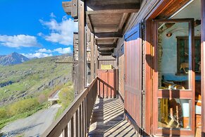 Grange Romantic Retreat Mountain View