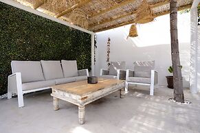 Villa in Marbella Near Beach