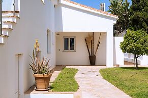 Villa in Marbella Near Beach