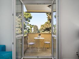 Premium Apartment With Patio