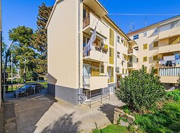 Premium Apartment With Patio