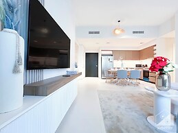 Luxurious 4B Balcony & Views Burjcrown Downtown