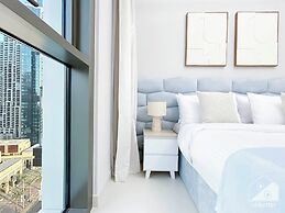 Luxurious 4B Balcony & Views Burjcrown Downtown