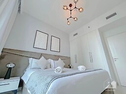 Burj Crown Luxury 3bedroom Balcony & View