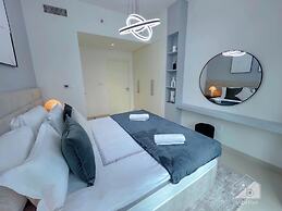 Burj Crown Luxury 3bedroom Balcony & View