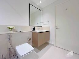 Burj Crown Luxury 3bedroom Balcony & View