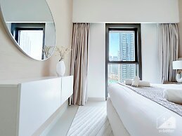 Exclusive Burj Crown 4b Balcony City Views