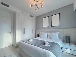 Burj Crown Luxury 2bedroom Balcony & View
