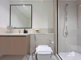 Burj Crown Luxury 2bedroom Balcony & View