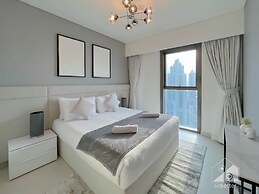 Burj Crown Luxury 2bedroom Balcony & View