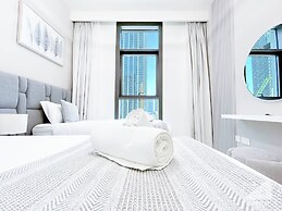 Luxury & Elegance at Burj Crown Downtown