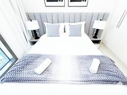 Luxury & Elegance at Burj Crown Downtown