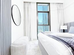 Luxury & Elegance at Burj Crown Downtown
