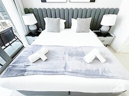 Luxury & Elegance at Burj Crown Downtown