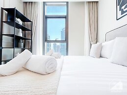 2B With Stunning Burj Views at Burj Crown