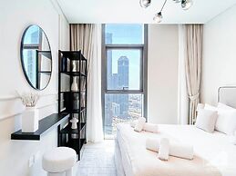 2B With Stunning Burj Views at Burj Crown