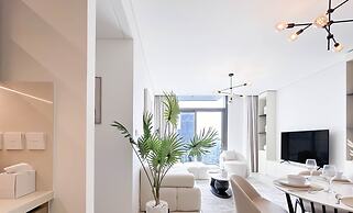 Luxurious 2B Apartment at Burj Crown Downtown
