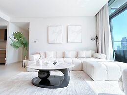 Luxurious 2B Apartment at Burj Crown Downtown