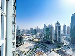 Luxurious 2B Apartment at Burj Crown Downtown