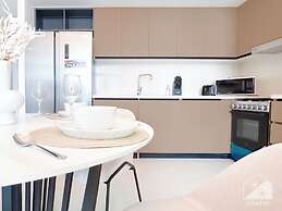 Luxurious 2B Apartment at Burj Crown Downtown