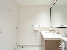 Luxurious 2B Apartment at Burj Crown Downtown
