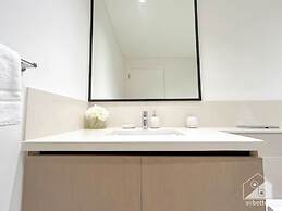 Luxurious 2B Apartment at Burj Crown Downtown