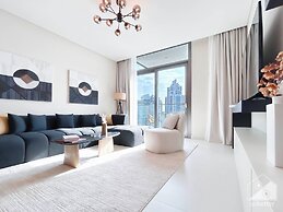 Elegance at Burj Crown Downtown Balcony & View