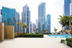 Elegance at Burj Crown Downtown Balcony & View