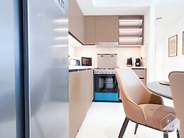 Elegance at Burj Crown Downtown Balcony & View
