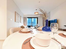 Luxury at Burj Crown Downtown Balcony & View