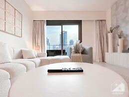 Luxury at Burj Crown Downtown Balcony & View