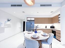 Luxury at Burj Crown Downtown Balcony & View