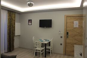 Retro Star Suites
