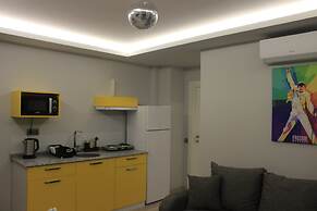 Retro Star Suites